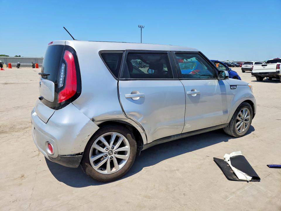 Zdjęcie 3 z aukcji – 2018 KIA SOUL z VIN KNDJP3A56J7507263