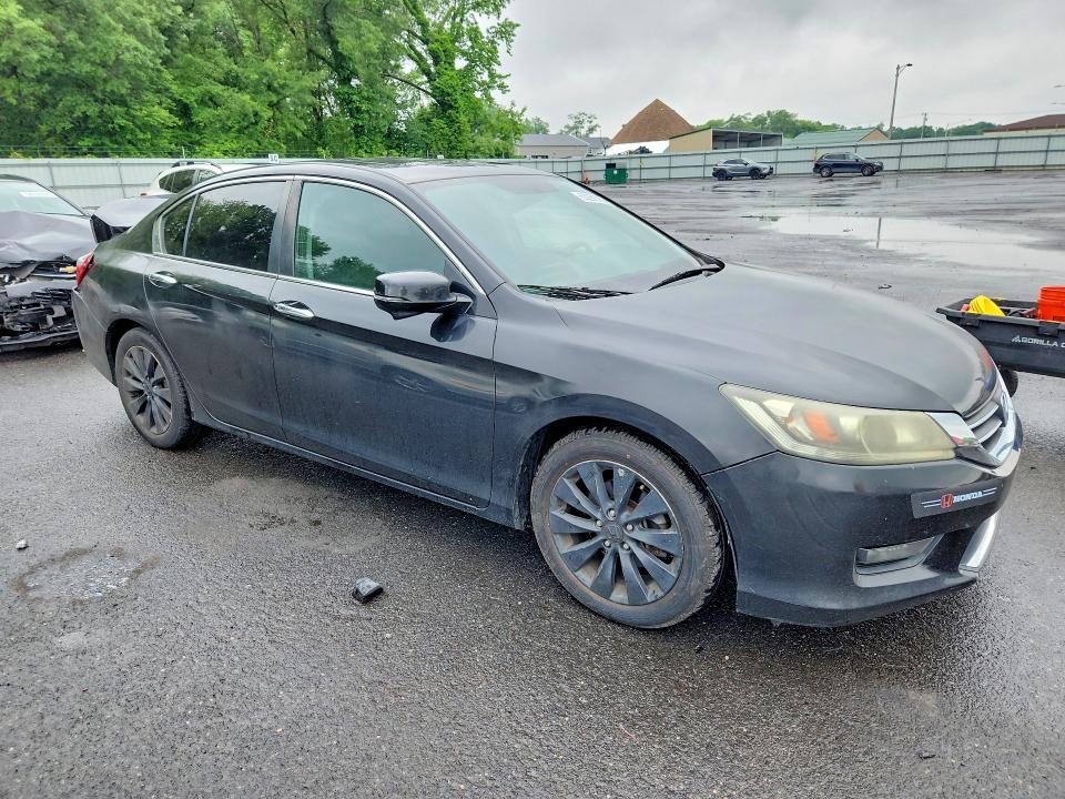 Photo 4 from auction – 2014 HONDA ACCORD with VIN 1HGCR2F74EA168133