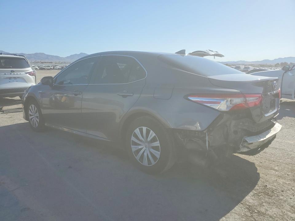 Photo 2 from auction – 2020 TOYOTA CAMRY with VIN 4T1C31AK7LU526631