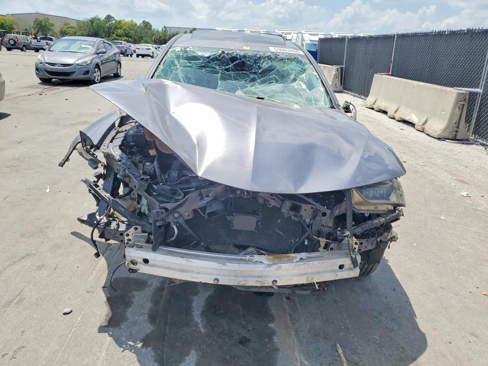Photo 5 from auction – 2018 ACURA TLX with VIN 19UUB1F57JA010798