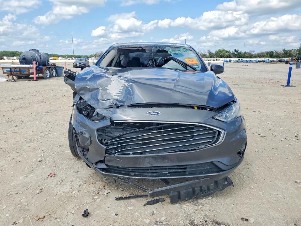 Photo 5 from auction – 2020 FORD FUSION with VIN 3FA6P0HDXLR135557