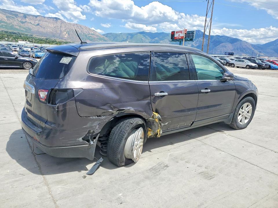 Photo 3 from auction – 2014 CHEVROLET TRAVERSE with VIN 1GNKVHKD7EJ133176