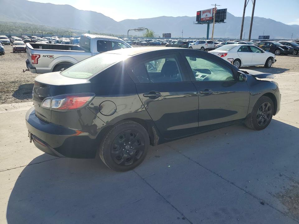 Photo 3 from auction – 2011 MAZDA 3 with VIN JM1BL1UG7B1424835