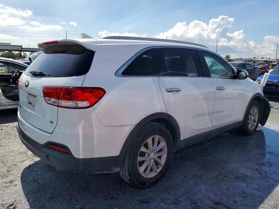Photo 3 from auction – 2016 KIA SORENTO with VIN 5XYPG4A51GG002968