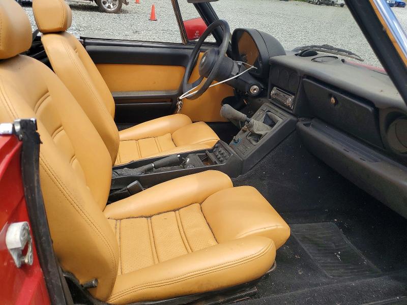 Photo 10 from auction – 1986 ALFA ROMEO VELOCE with VIN ZARBA5415G1038128