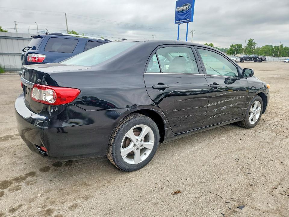 Photo 3 from auction – 2013 TOYOTA COROLLA with VIN 2T1BU4EE8DC011123