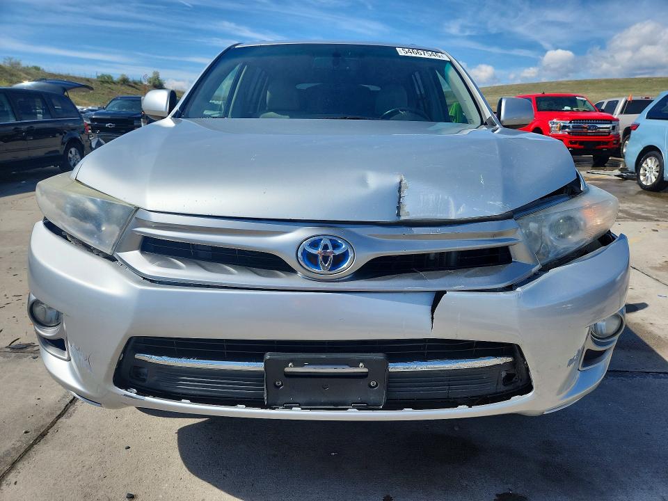 Photo 5 from auction – 2011 TOYOTA HIGHLANDER with VIN JTEBC3EH2B2002352
