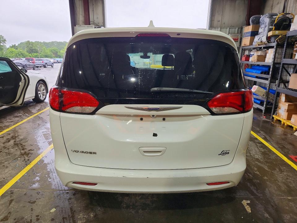 Photo 6 from auction – 2020 CHRYSLER VOYAGER with VIN 2C4RC1DG2LR261037