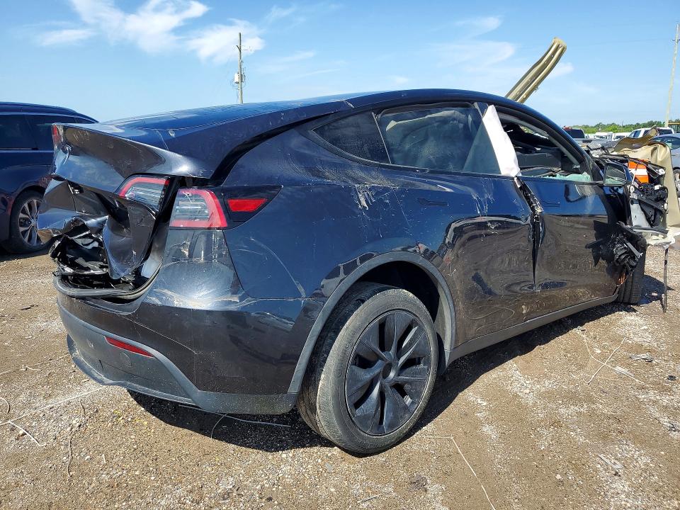Photo 3 from auction – 2024 TESLA MODEL Y with VIN 7SAYGDEEXRF117354