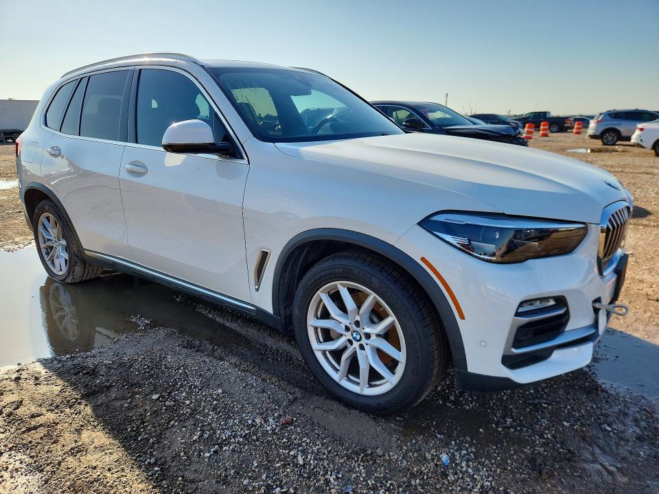 Foto 4 de la subasta – 2021 BMW X5 con VIN 5UXCR4C07M9F05994