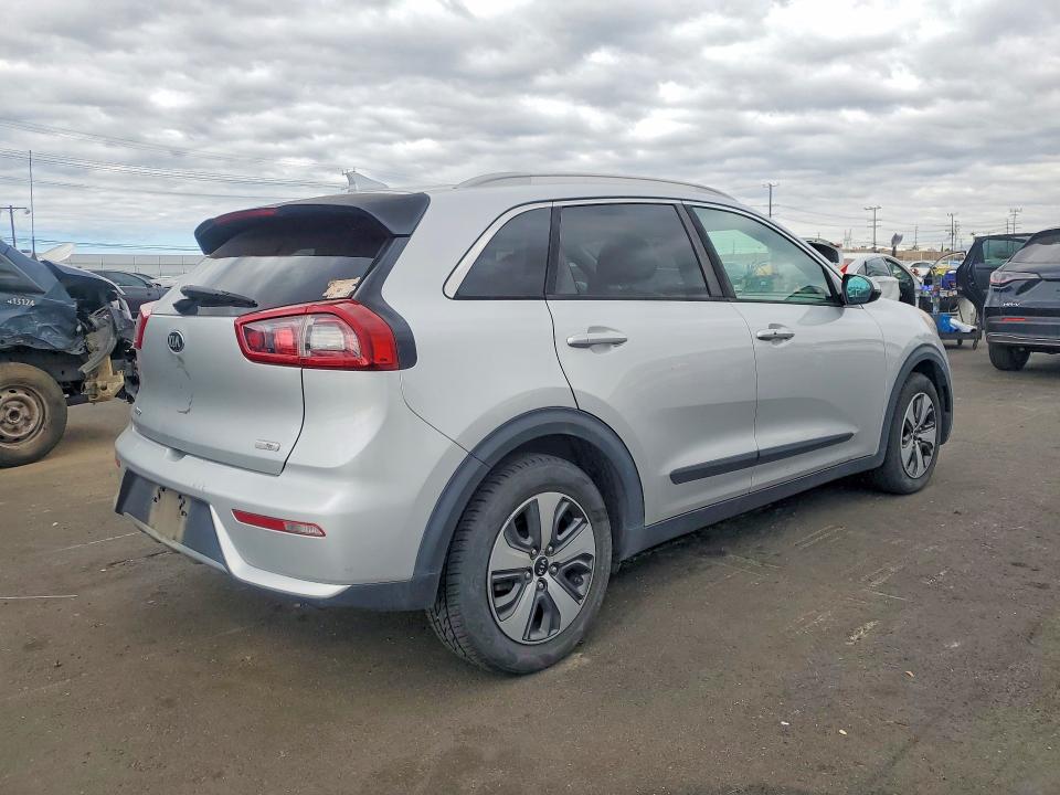 Photo 3 from auction – 2017 KIA NIRO with VIN KNDCB3LC0H5044920