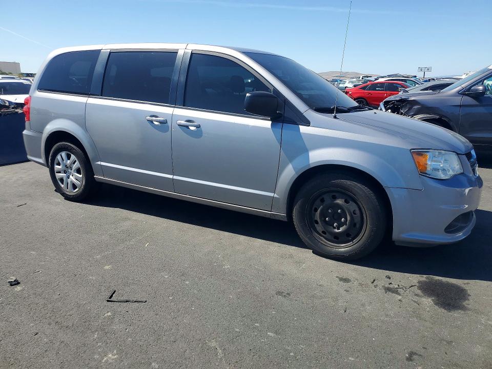 Photo 4 from auction – 2018 DODGE GRAND CARAVAN with VIN 2C4RDGBG3JR146043