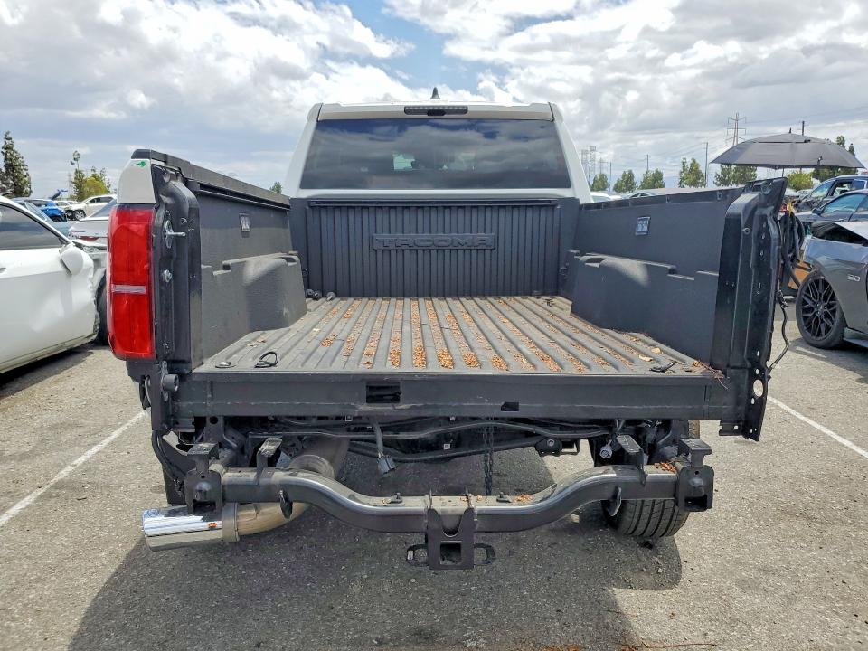 Photo 6 from auction – 2024 TOYOTA TACOMA with VIN 3TMLB5JN0RM082174