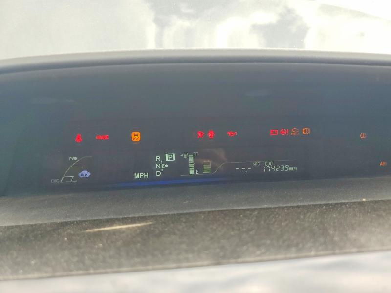 Photo 9 from auction – 2013 TOYOTA PRIUS V with VIN JTDZN3EU3D3256174