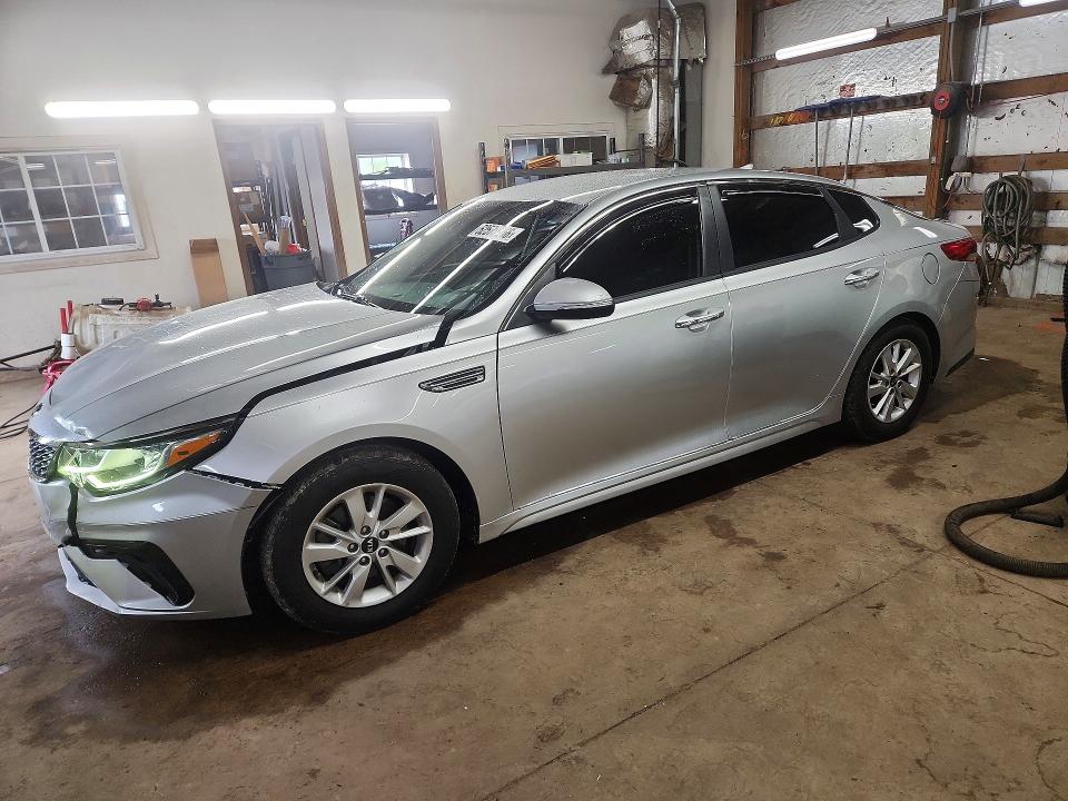 KIA OPTIMA 2019 with VIN 5XXGT4L39KG281686 - Photo from auction