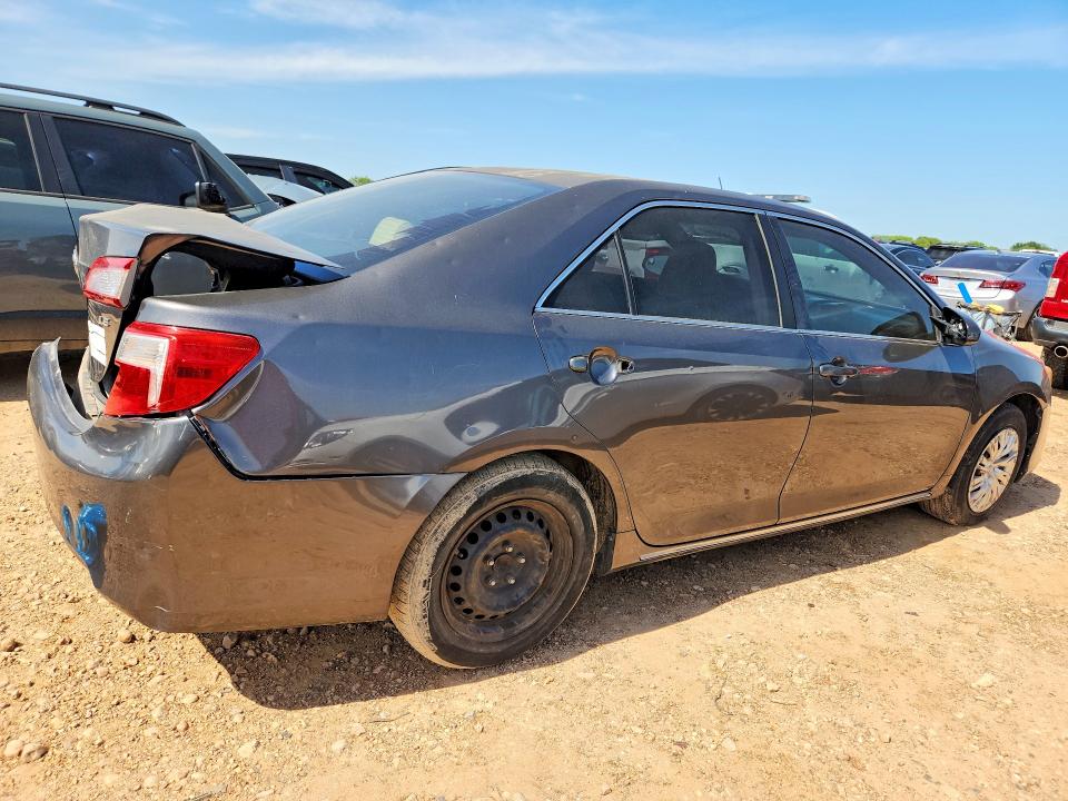 Снимка 3 от търг – 2013 TOYOTA CAMRY с VIN 4T4BF1FK0DR277575