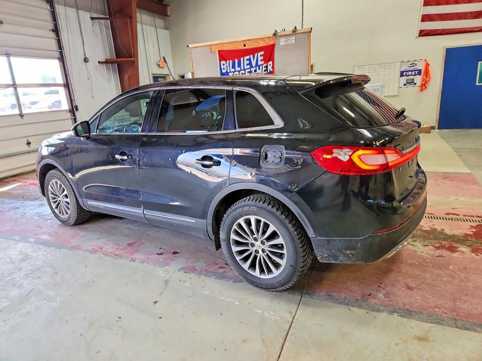 Photo 2 from auction – 2017 LINCOLN MKX with VIN 2LMPJ8KR8HBL40464