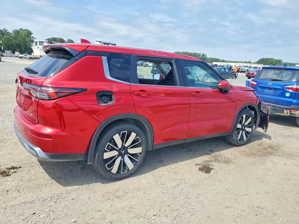 Photo 3 from auction – 2025 MITSUBISHI OUTLANDER with VIN JA4J3VA8XSZ033223