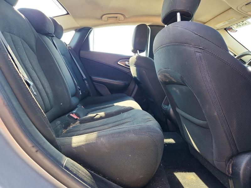 Zdjęcie 10 z aukcji – 2016 CHRYSLER 200 z VIN 1C3CCCAB6GN175893
