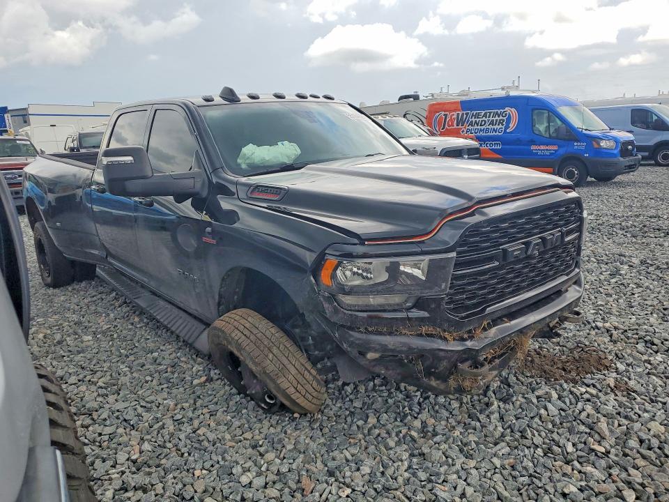 Photo 4 from auction – 2024 RAM 3500 with VIN 3C63RRHL4RG316359