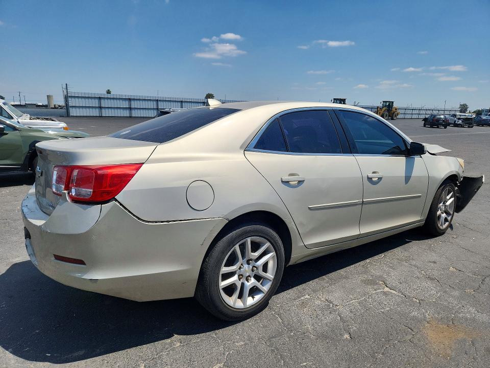 Photo 3 from auction – 2014 CHEVROLET MALIBU with VIN 1G11C5SL3EF284222