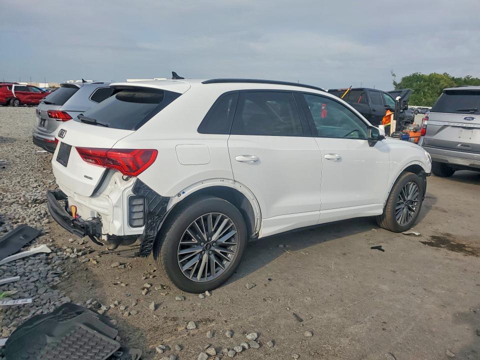 Photo 3 from auction – 2024 AUDI Q3 with VIN WA1AUCF32R1093360