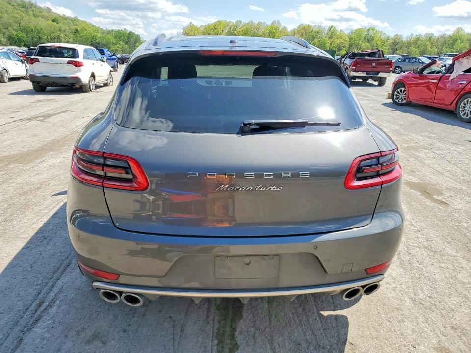 Photo 6 from auction – 2016 PORSCHE MACAN with VIN WP1AF2A54GLB93561