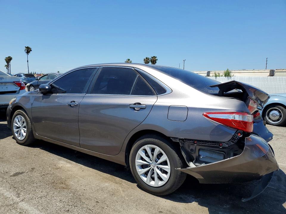 Photo 2 from auction – 2015 TOYOTA CAMRY with VIN 4T4BF1FKXFR481920