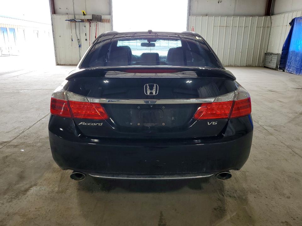 Photo 6 from auction – 2015 HONDA ACCORD with VIN 1HGCR3F87FA006531