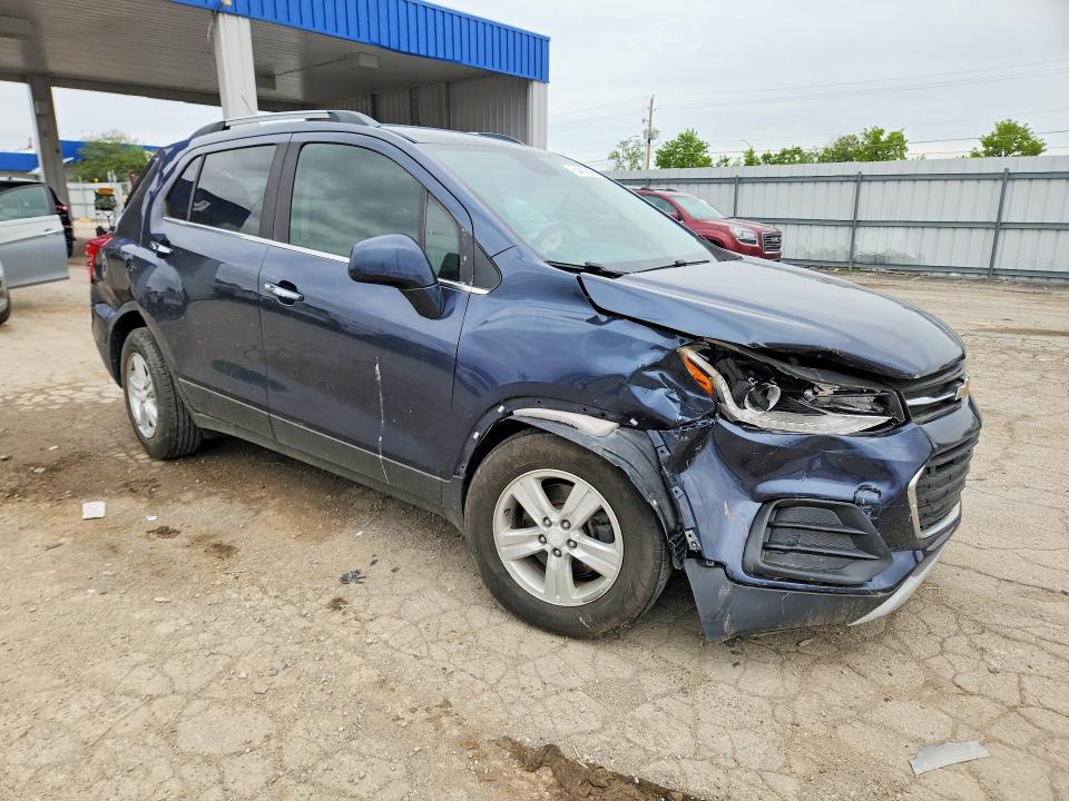 Photo 4 from auction – 2018 CHEVROLET TRAX with VIN 3GNCJLSB7JL274480