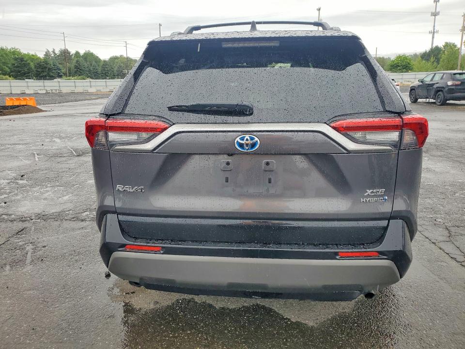 Photo 6 from auction – 2019 TOYOTA RAV4 with VIN JTMEWRFV2KJ007721