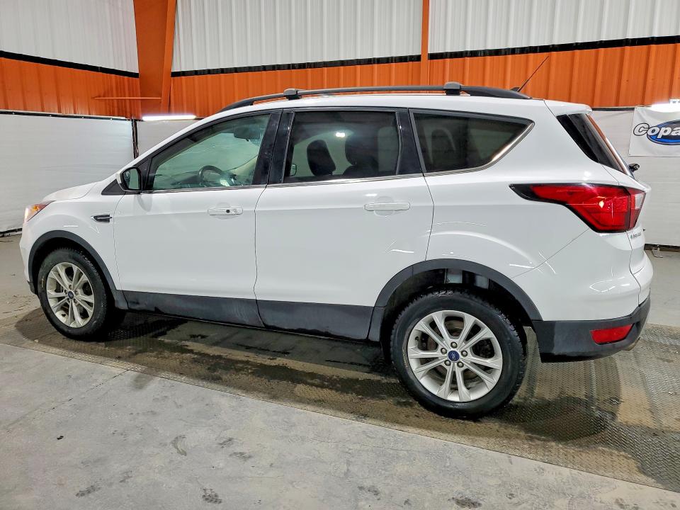 Photo 2 from auction – 2019 FORD ESCAPE with VIN 1FMCU0HD0KUC40956