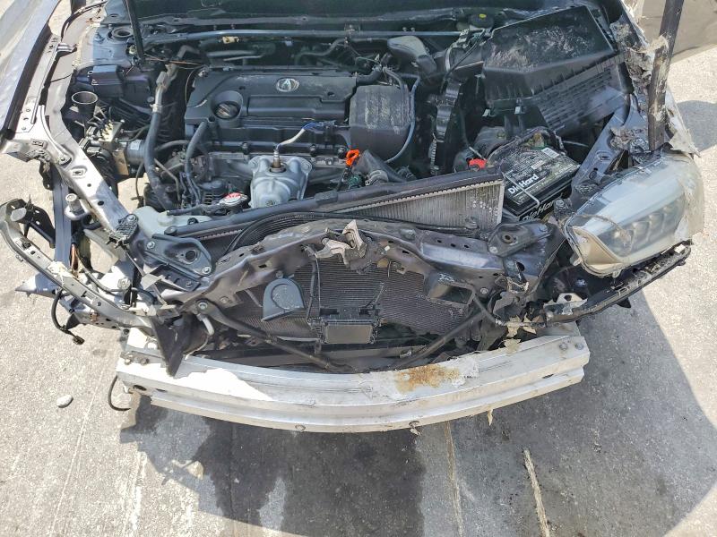 Photo 11 from auction – 2018 ACURA TLX with VIN 19UUB1F57JA010798