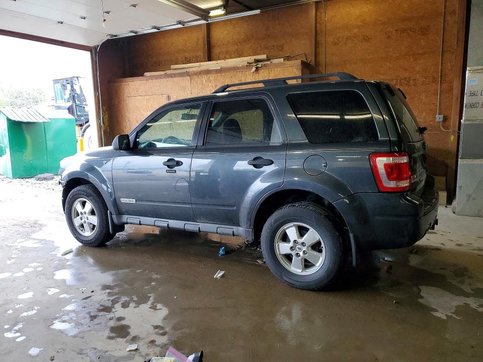 Photo 2 from auction – 2008 FORD ESCAPE with VIN 1FMCU93138KA14237