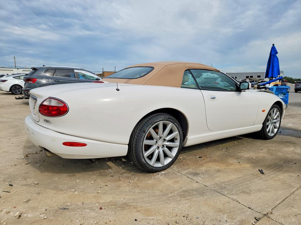 Photo 3 from auction – 2006 JAGUAR XK8 with VIN SAJDA42CX62A45655