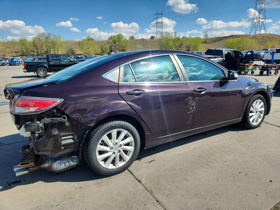 Photo 3 from auction – 2011 MAZDA 6 with VIN 1YVHZ8CH7B5M02459