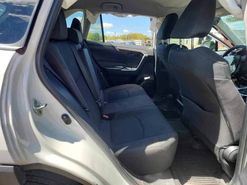 Photo 11 from auction – 2020 TOYOTA RAV4 with VIN 2T3F1RFV7LC137016