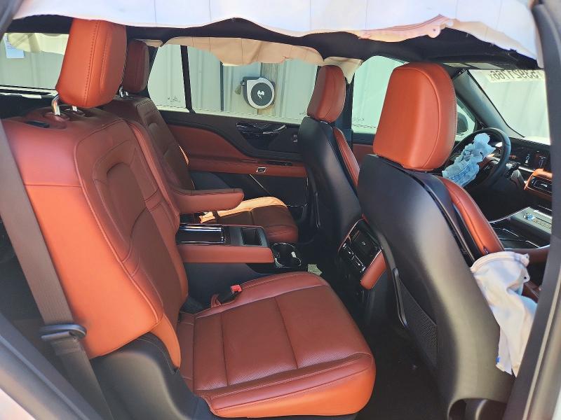 Photo 11 from auction – 2025 LINCOLN AVIATOR with VIN 5LM5J7WC7SGL18259