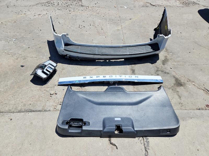 Zdjęcie 13 z aukcji – 2023 FORD EXPEDITION z VIN 1FMJK2A89PEA28547