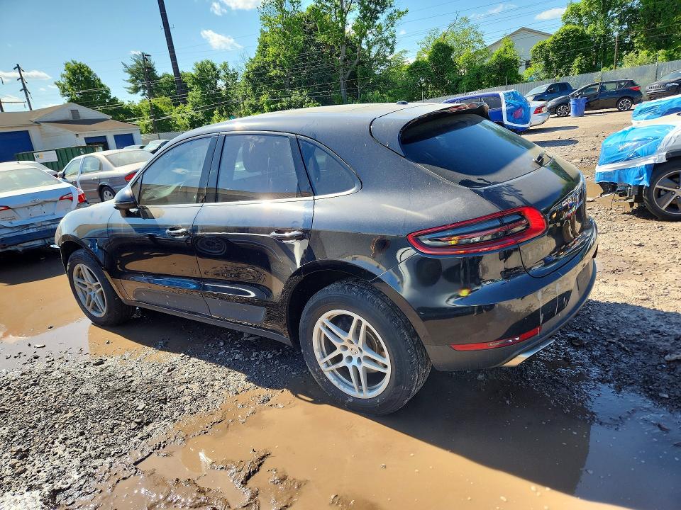 Photo 2 from auction – 2017 PORSCHE MACAN with VIN WP1AA2A50HLB02916