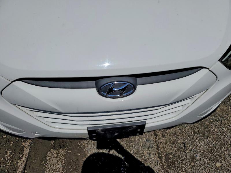 Photo 11 from auction – 2015 HYUNDAI TUCSON with VIN KM8JTCAF4FU061011