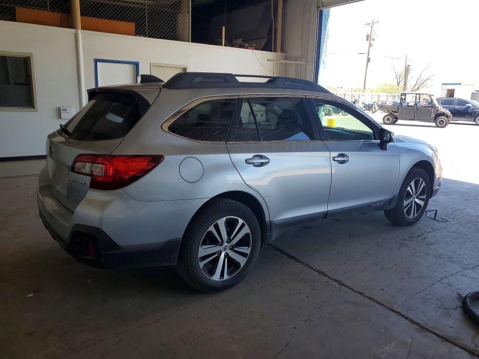 Photo 3 from auction – 2018 SUBARU OUTBACK with VIN 4S4BSANCXJ3316741