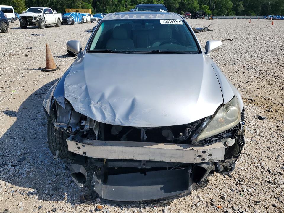Photo 5 from auction – 2012 LEXUS IS with VIN JTHBE5C28C5030535