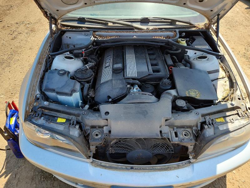 Photo 11 from auction – 2005 BMW 325 with VIN WBABW33445PL36849