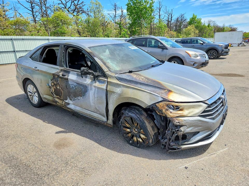 Снимка 4 от търг – 2020 VOLKSWAGEN JETTA с VIN 3VWCB7BU3LM043035