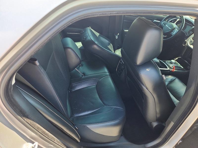 Photo 10 from auction – 2016 CHRYSLER 300C with VIN 2C3CCAEG7GH229981