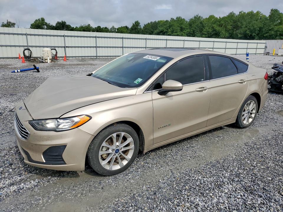 FORD FUSION 2019 with VIN 3FA6P0LU5KR119952 - Photo from auction