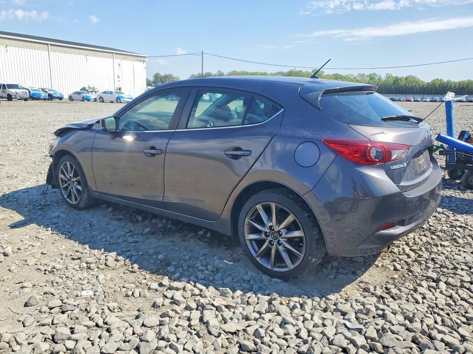 Photo 2 from auction – 2018 MAZDA 3 with VIN 3MZBN1L39JM212459