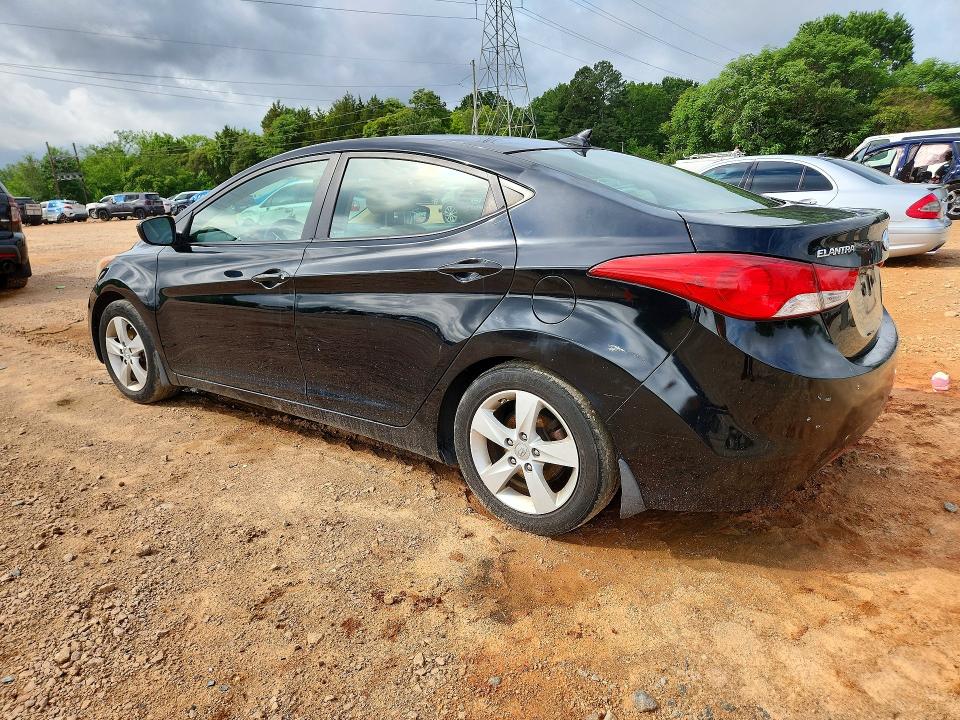 Photo 2 from auction – 2012 HYUNDAI ELANTRA with VIN KMHDH4AE8CU338461