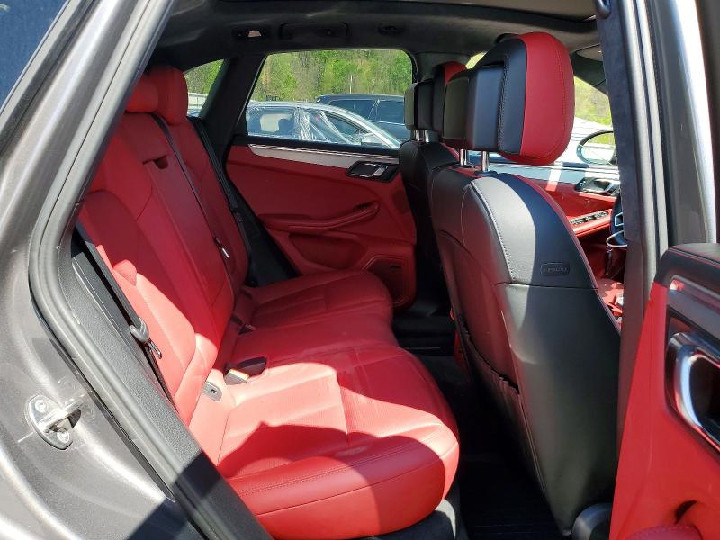 Photo 11 from auction – 2016 PORSCHE MACAN with VIN WP1AF2A54GLB93561